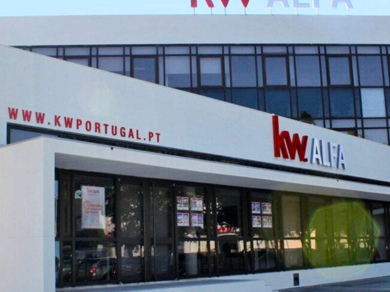 KW ALFA Lisboa, Carcavelos