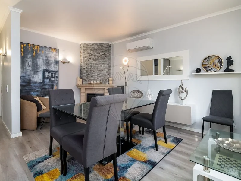 RE/MAX Parede