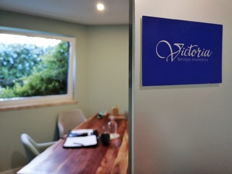 Victoria Serviços Imobiliários - Luxury Property Specialist