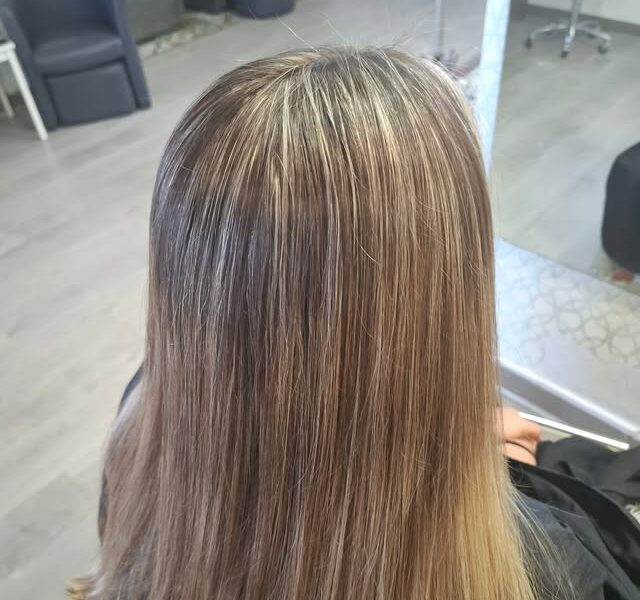 Cabeleireiro Gloss