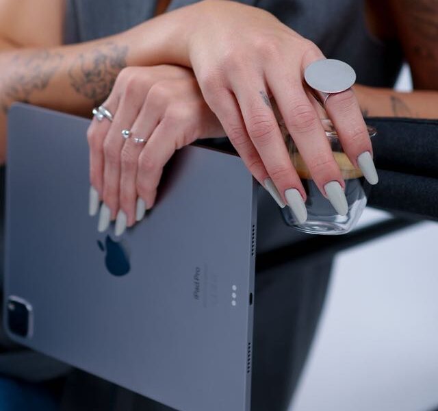 Sthafane Pimentel - Formações&Atendimentos. Unhas de Gel e Acrilico
