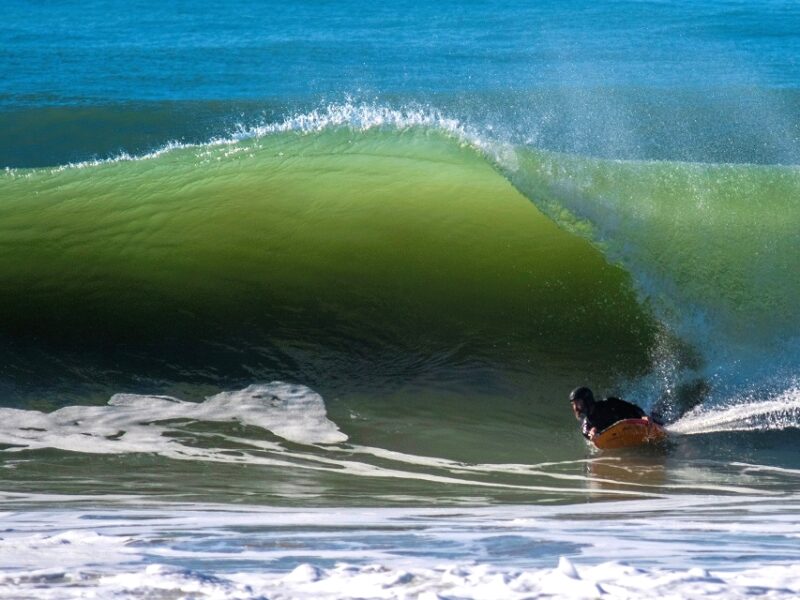 7ª Essência Surf & Bodyboard School in Carcavelos Beach