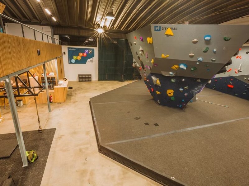 Crux - Climbing Center