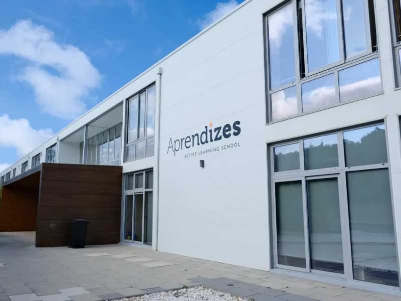 Aprendizes - International Active Learning School